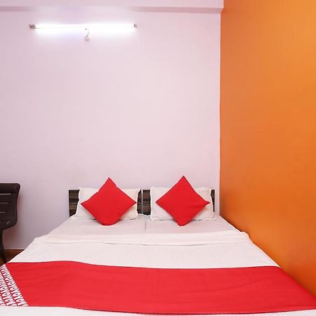 Oyo 37533 Hotel Ashirwad 자발푸르 외부 사진