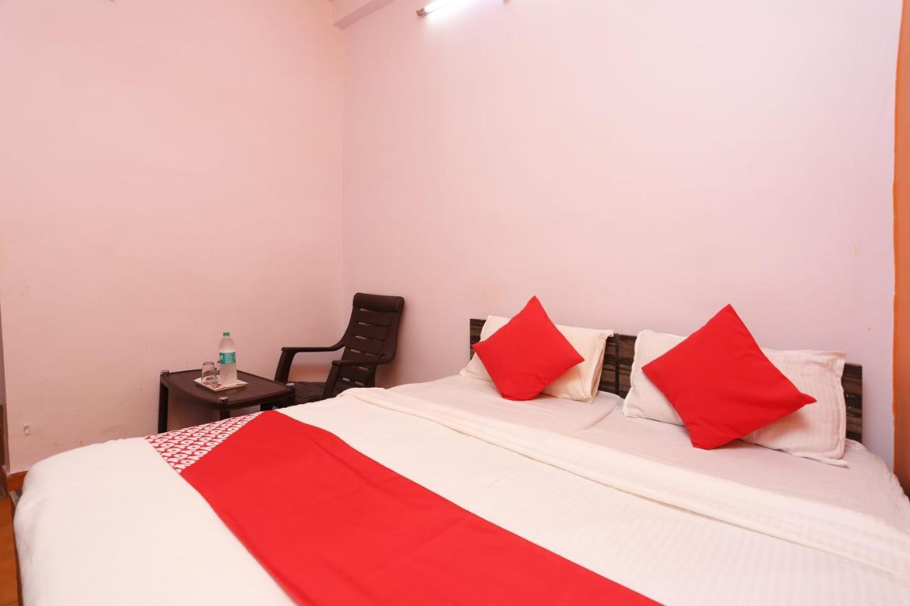 Oyo 37533 Hotel Ashirwad 자발푸르 외부 사진